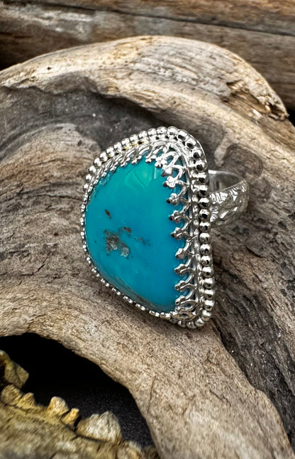 Turquoise Ring elegant setting